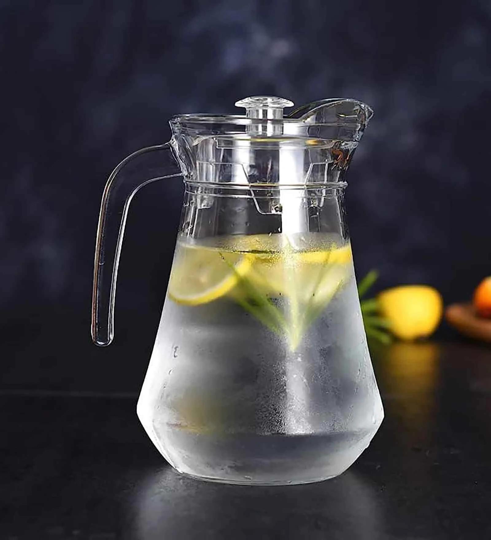 italian-look--clear-water-jug-with-plastic-lid---handle--white--italian-look--clear-water-jug-with-p-mj0jrx